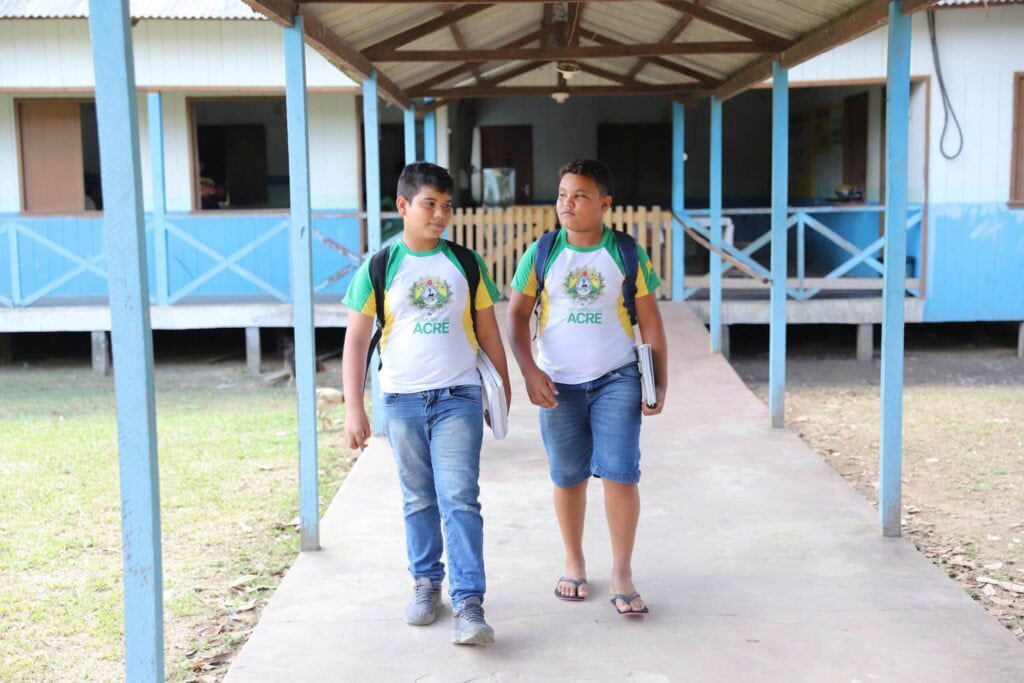 Em 2025, Educação do Acre se fortaleceu com ações que atravessam distâncias e desafios