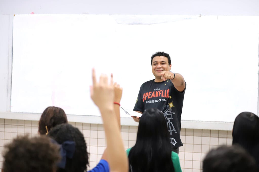 Governo nomeia aprovados em concurso da Educação e convoca para posse