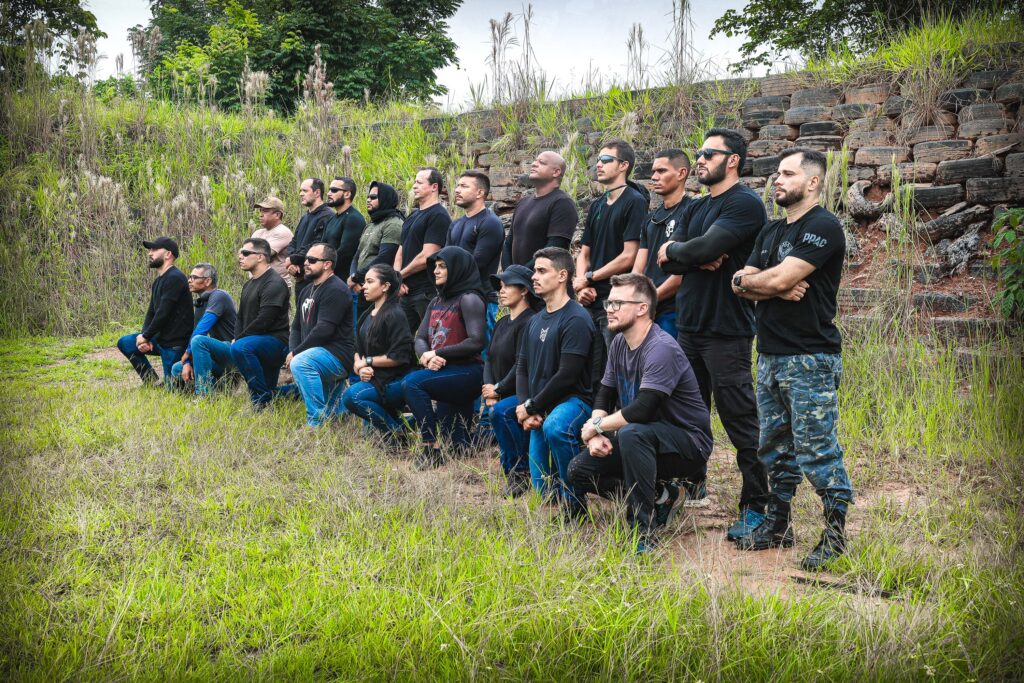 Iapen promove treinamento de sobrevivência policial para policiais penais do Acre