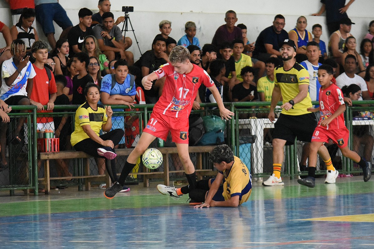 Copinha Arasuper começa domingo com 12 partidas no Ginásio do Sesc