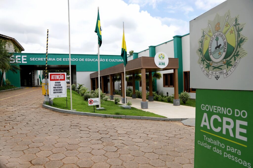 Acre se torna referência para programa federal de segurança escolar