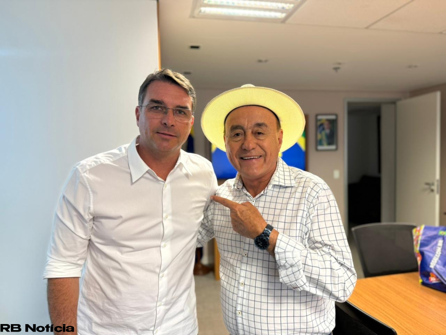 Em Brasília, Bocalom se reúne com Valdemar e encontra Flávio Bolsonaro