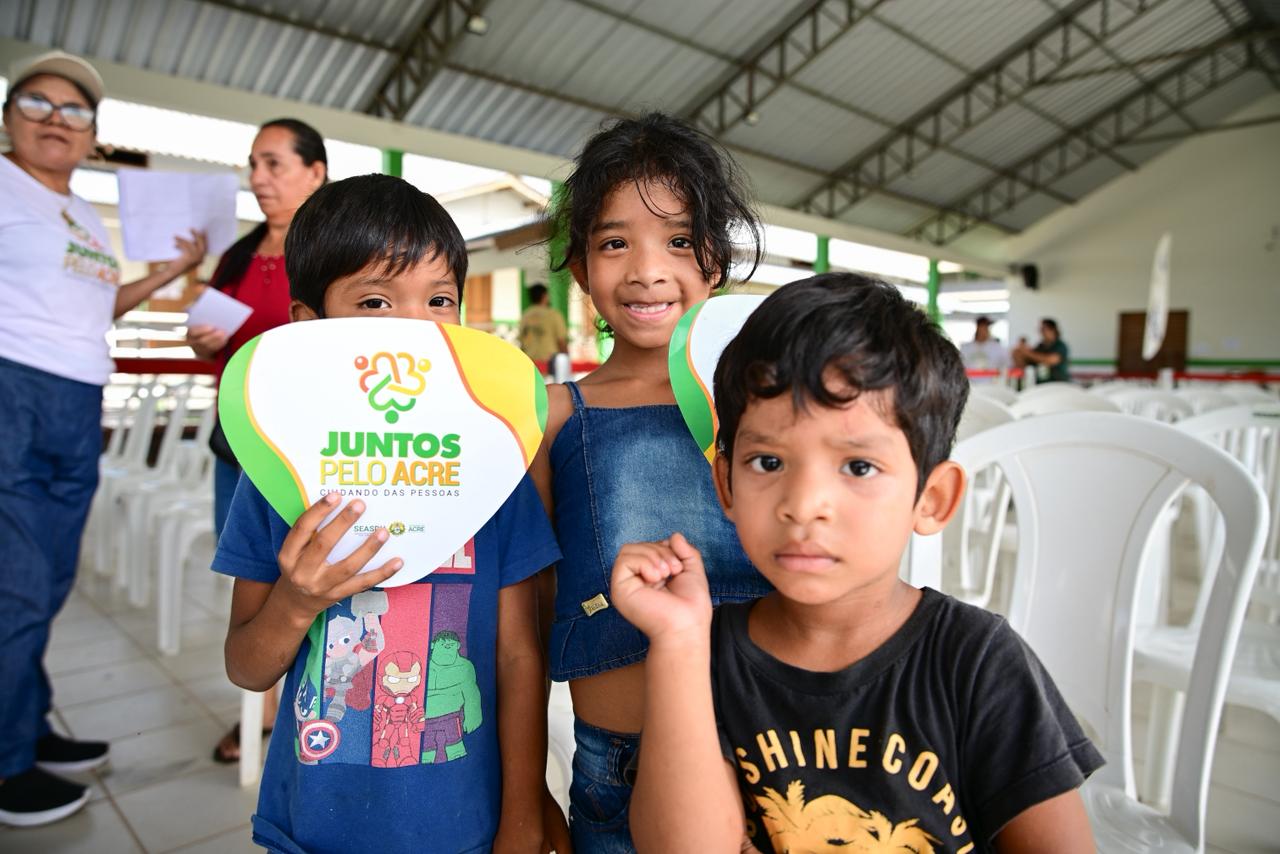 Governo do Acre promove cidadania com registro civil, recreação infantil e atendimentos oftalmológicos no Juntos Pelo Acre em Rio Branco