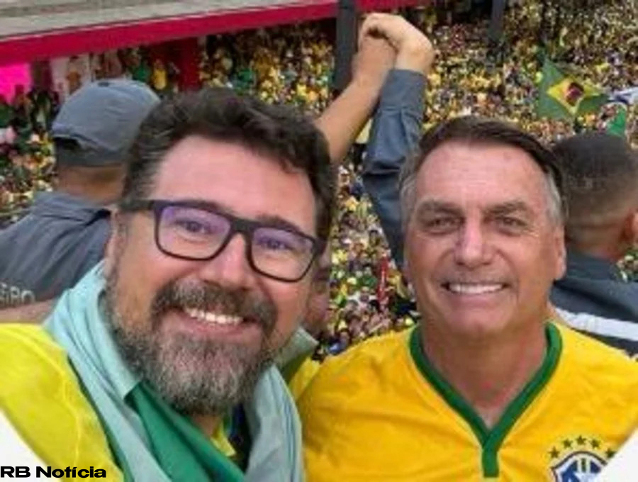 Bolsonaro revela candidato ao Senado em carta a Michelle