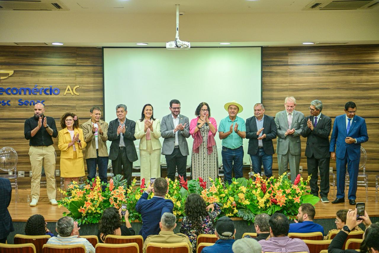 Com presença do governo federal, Acre lança Programa Centelha, Finep pelo Brasil e entrega Infovia