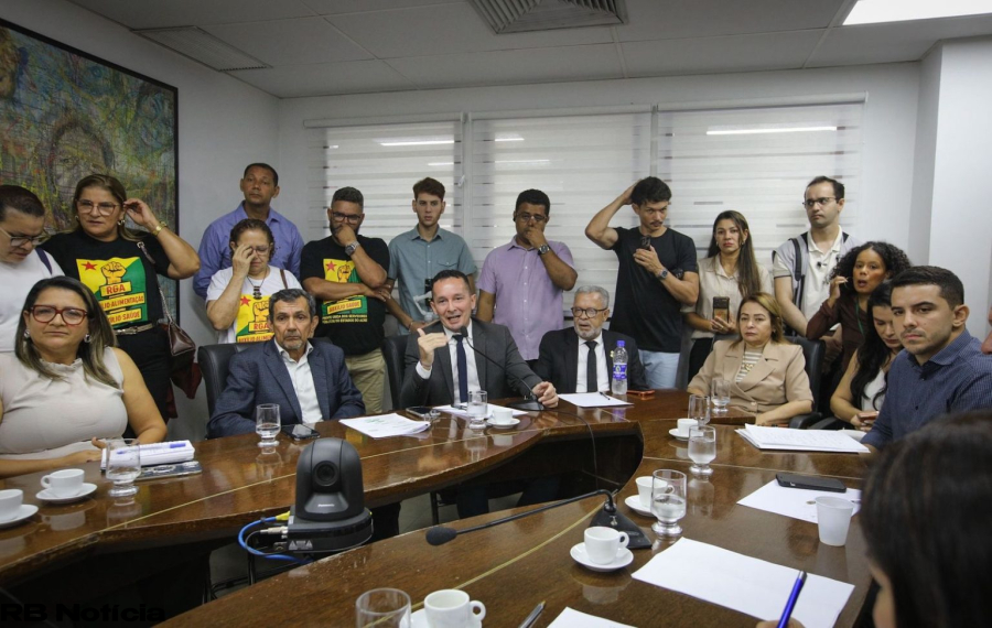 Comissão de Saúde debate reforma do Hospital de Feijó em reunião na Aleac