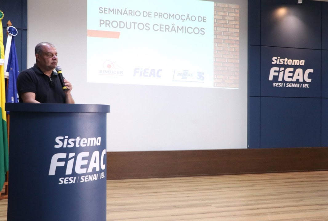Governo do Acre destaca incentivos fiscais para indústrias do setor cerâmico durante seminário