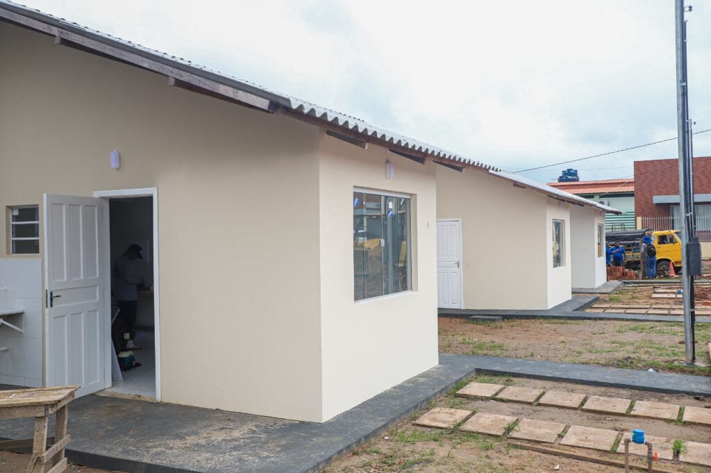 Governo do Acre entrega novas casas da Cidade do Povo durante evento voltado ao público feminino neste sábado