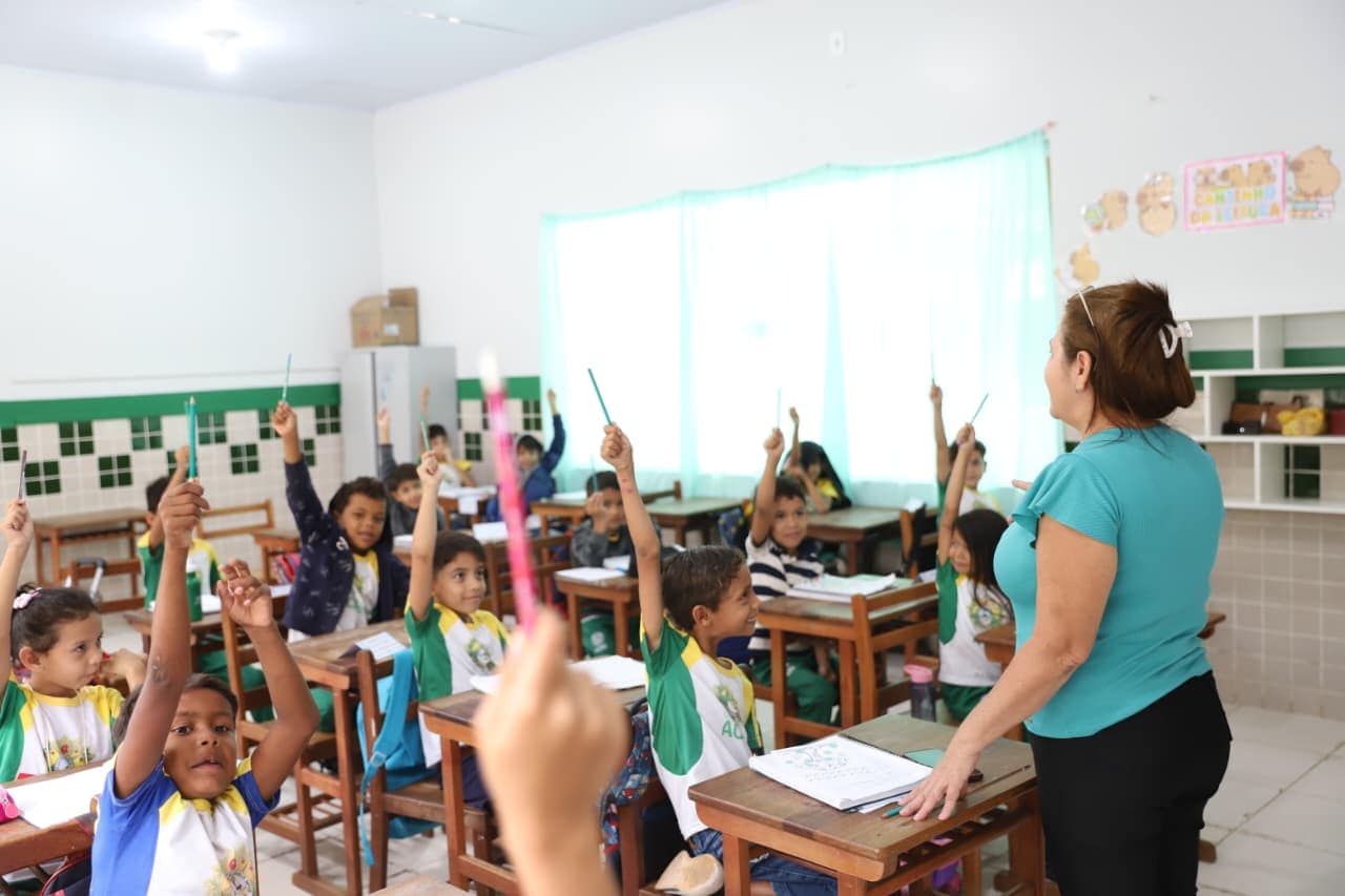 Governo divulga resultado de processo seletivo para professor temporário da Educação