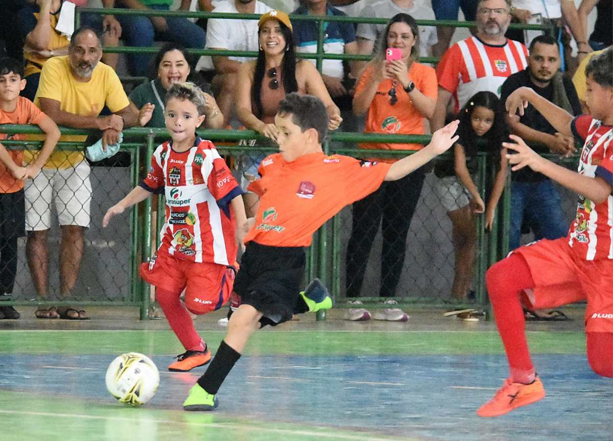 Com oito vagas em aberto, Copinha Arasuper prossegue neste domingo (8)