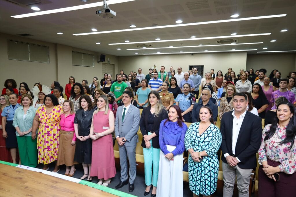 Acre é destaque no ranking que mede equilíbrio de gênero na remuneração pública estadual