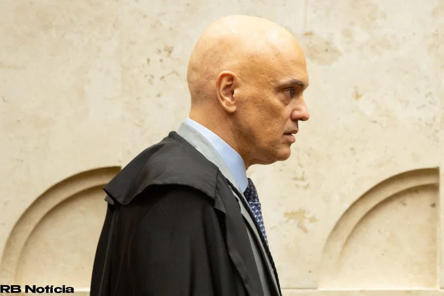 Impeachment e CPI: mensagens de Vorcaro atiçam oposição contra Moraes