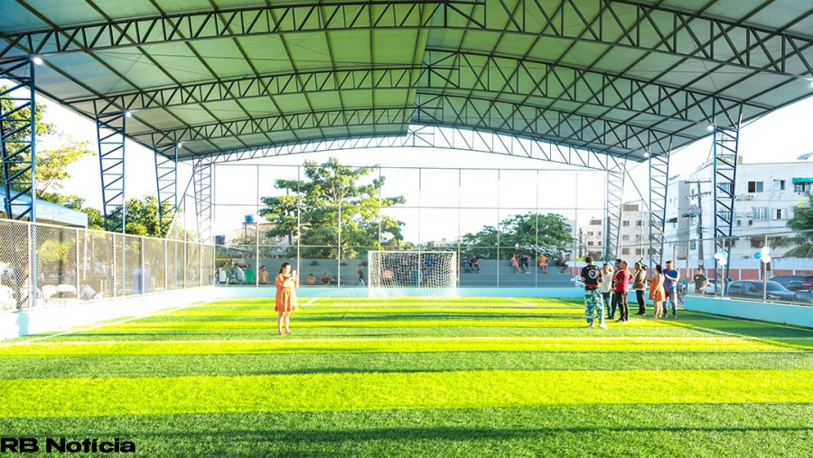 Prefeitura de Rio Branco entrega quadra esportiva revitalizada no bairro Manoel Julião