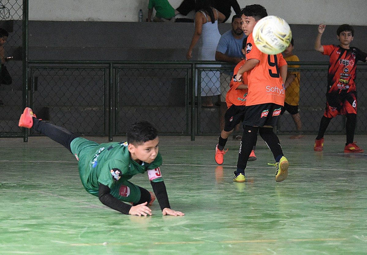 Com duas vagas em aberto, Copinha Arasuper prossegue neste domingo