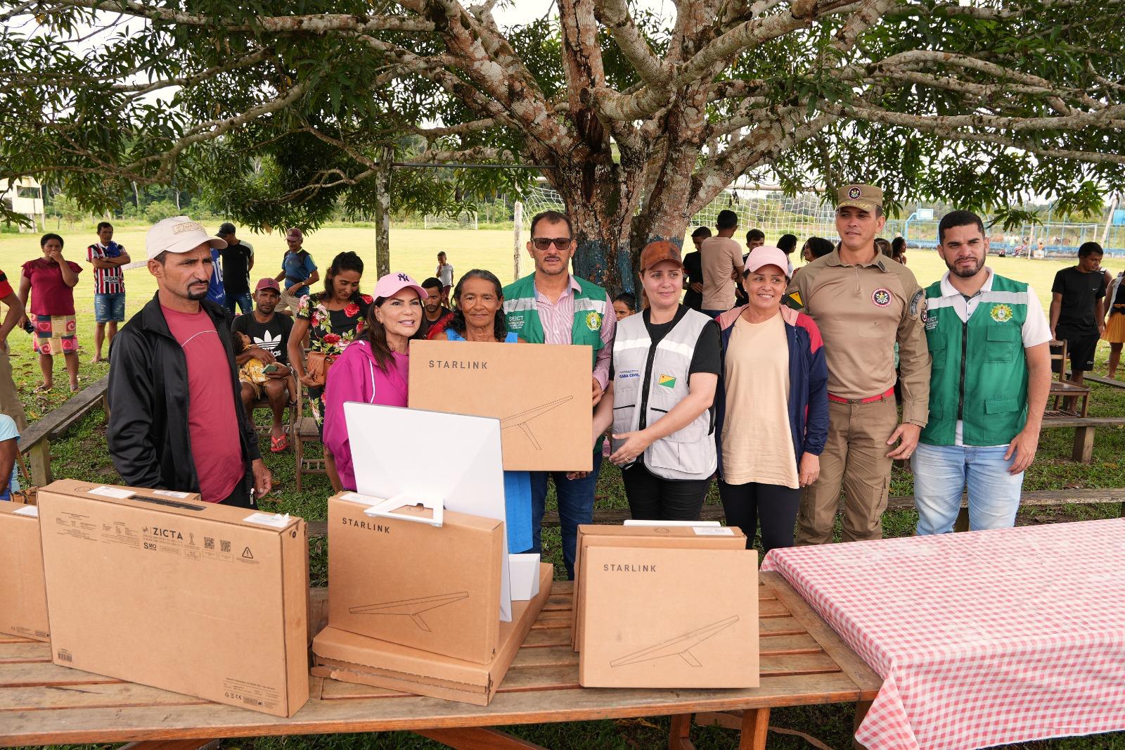Governo do Acre leva internet via satélite às comunidades rurais do Rio Valparaíso e amplia inclusão digital no Juruá