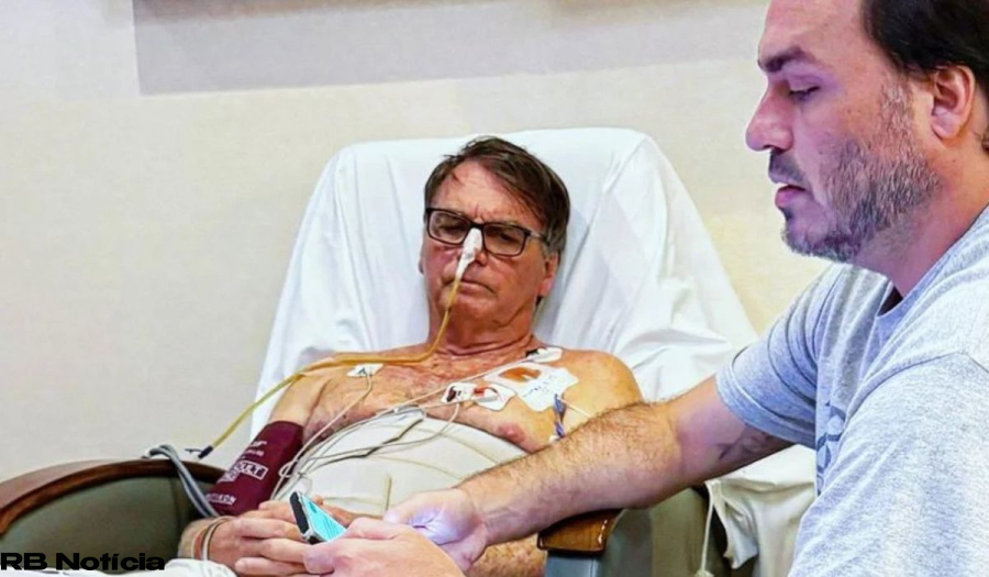 Bolsonaro escapou da morte por poucas horas, diz Carlos: ‘Corpo inchado e psicológico abalado’