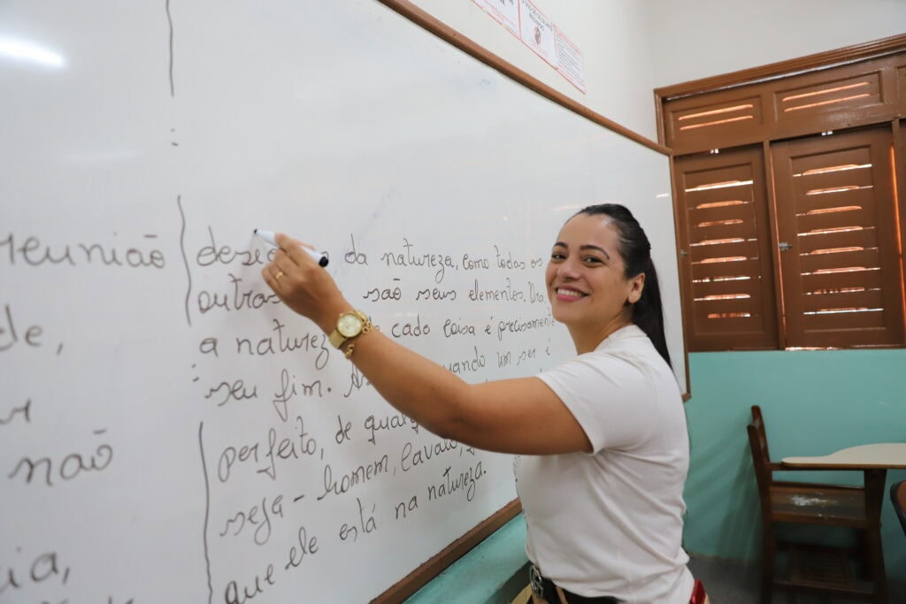 Governo convoca professores aprovados em processo seletivo