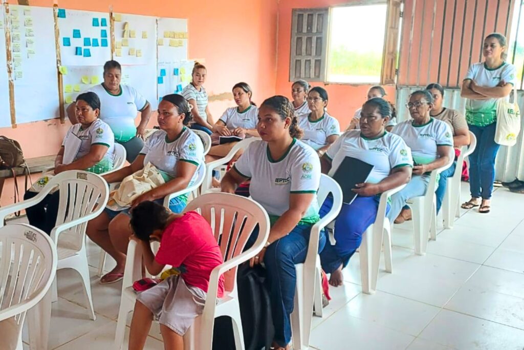 Governo do Acre beneficia mulheres da zona rural do Bujari com curso de horticultura orgânica pelo Ieptec e programa Mulheres Mil