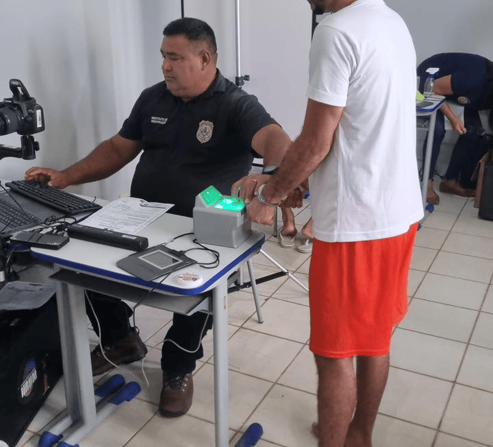 Instituto de Identificação da Polícia Civil realiza ação de cidadania no presídio de Rio Branco