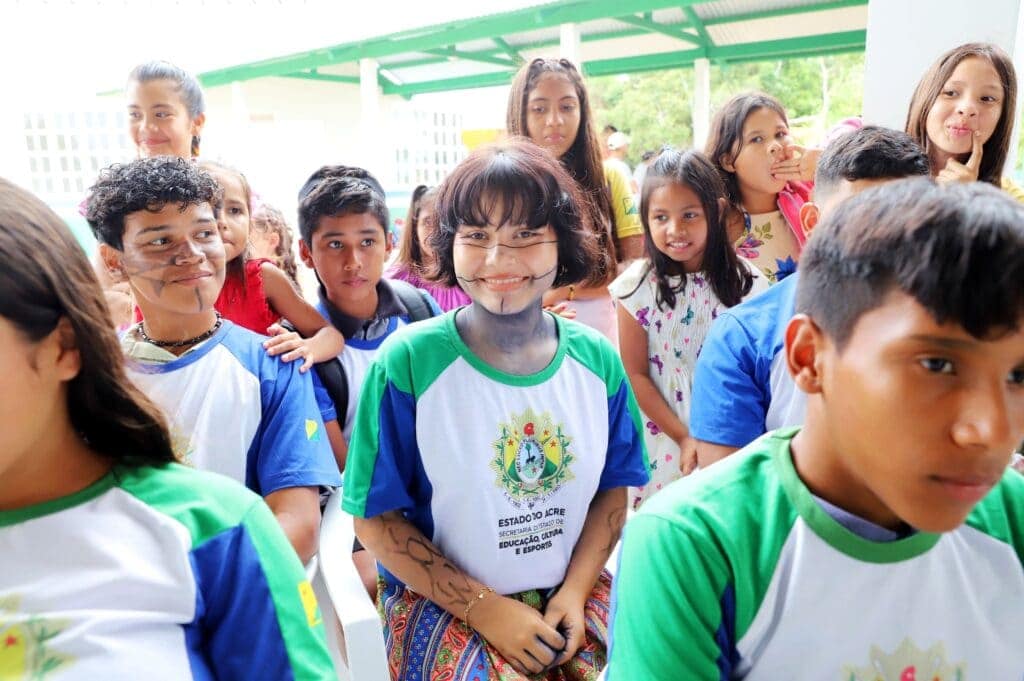 Educação do Acre segue com manutenção predial em escolas indígenas de Sena Madureira