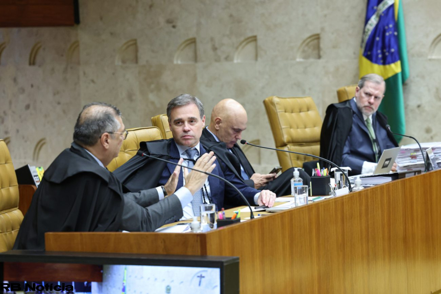 STF toma decisão histórica e amplia piso nacional para professores temporários