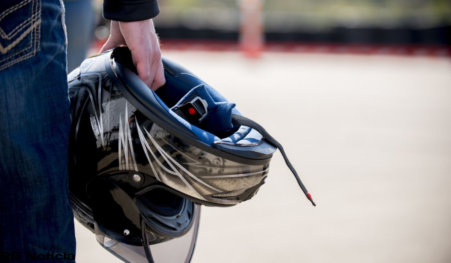 Nova regra para capacetes entra em vigor em 1º de julho e motociclistas precisam ficar atentos