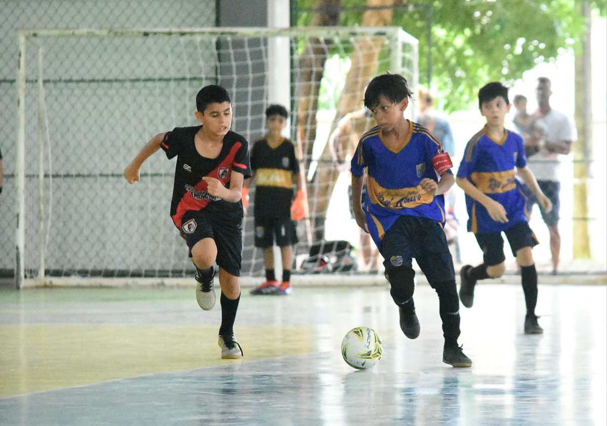 Semifinais da Copinha Arasuper de Futsal ocorrem neste domingo (26), no Sesc Bosque