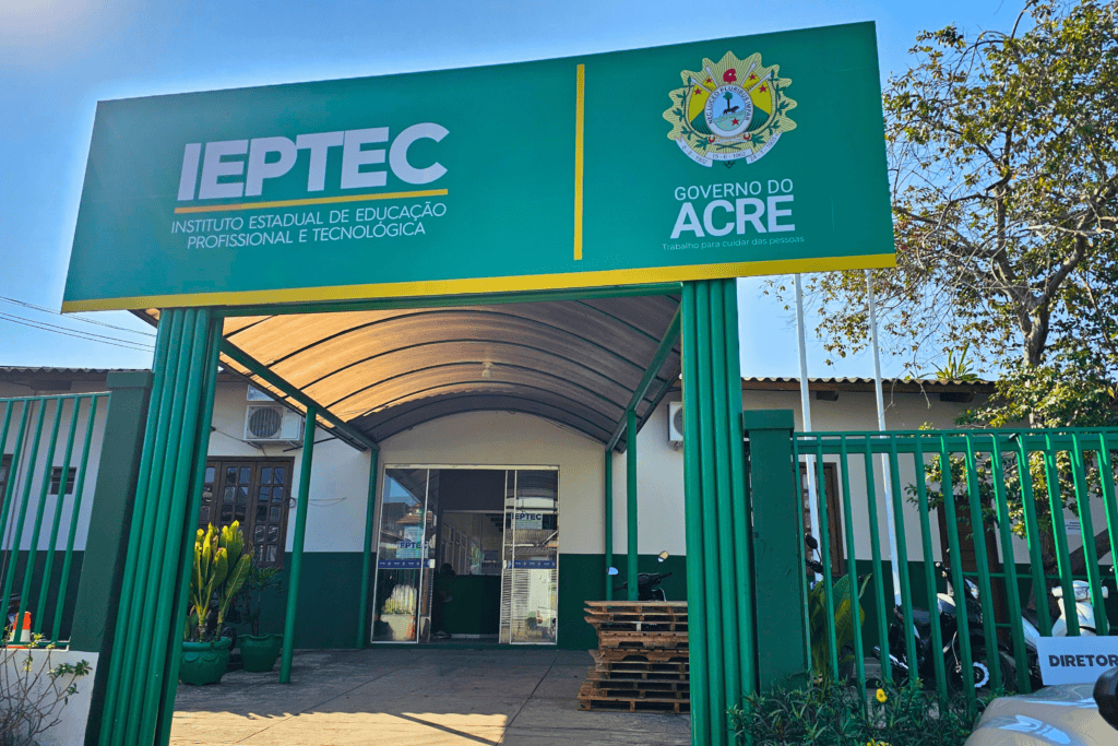Ieptec convoca profissionais bolsistas docentes para atuação nos centros da Rede, em Rio Branco