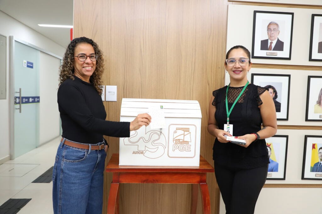 PGE celebra 49 anos com evento simbólico e lacre de cápsula do tempo