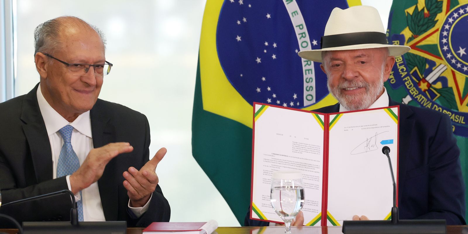 Lula assina decreto que promulga acordo UE-Mercosul