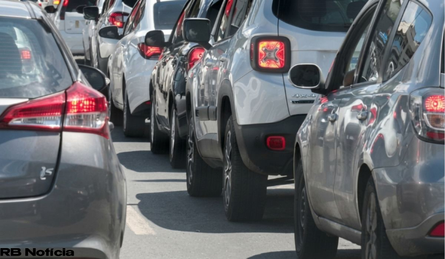 IPVA pode passar a ser cobrado pelo peso do veículo e limitar imposto a 1% com nova regra