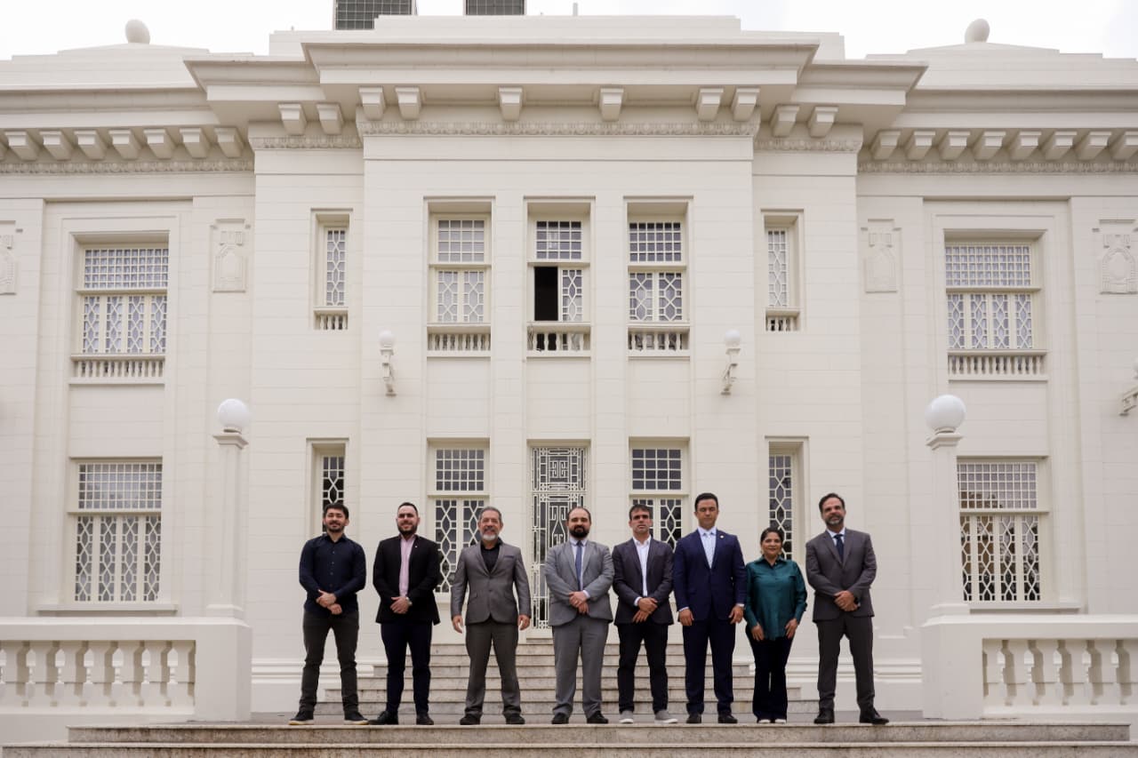 Visita ao Palácio Rio Branco integra programação dos 49 anos da PGE e valoriza a história do Acre