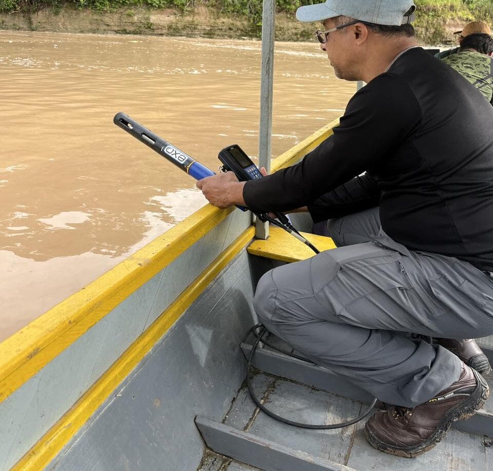 Governo do Acre mantém monitoramento da água após retirada de balsa no Rio Tarauacá