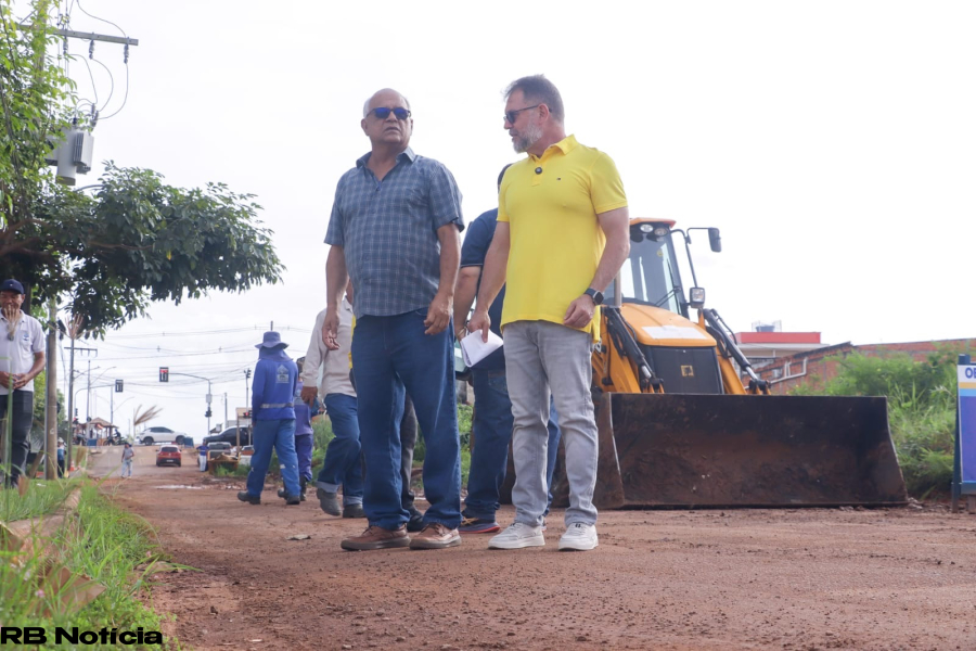 Alysson Bestene inicia a segunda-feira com obras no Residencial Araçá e moradores comemoram intervenção