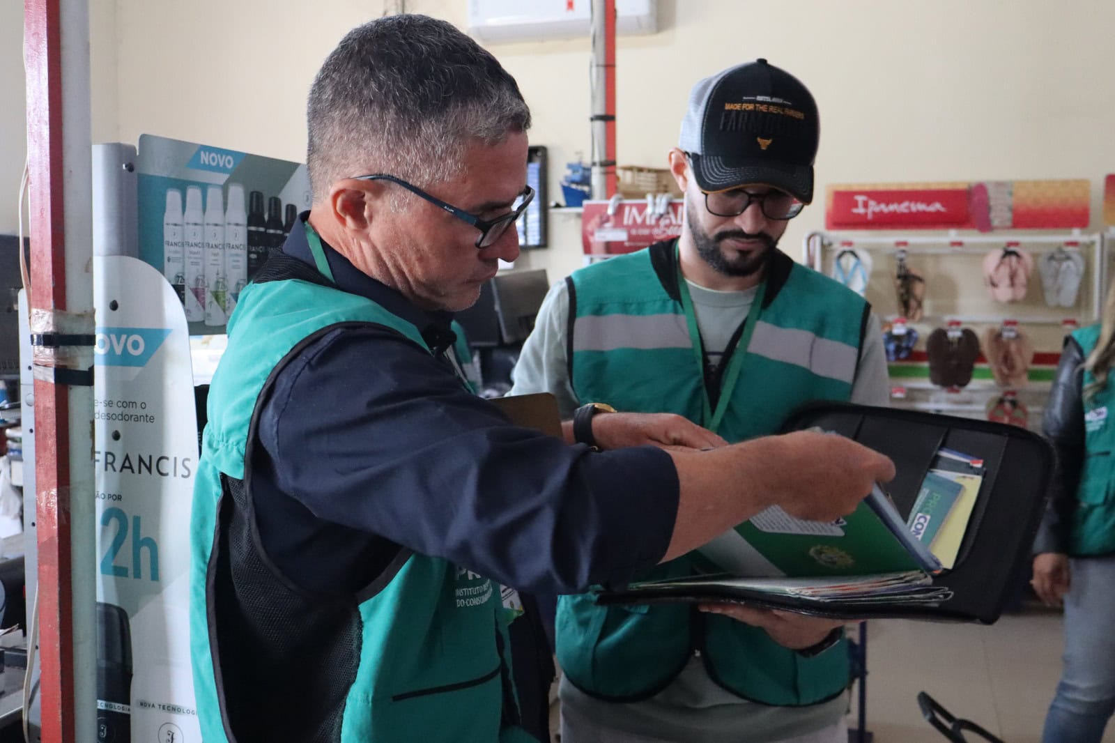 Programa Rota da Qualidade leva fiscalização do Procon e Ipem aos municípios de difícil acesso
