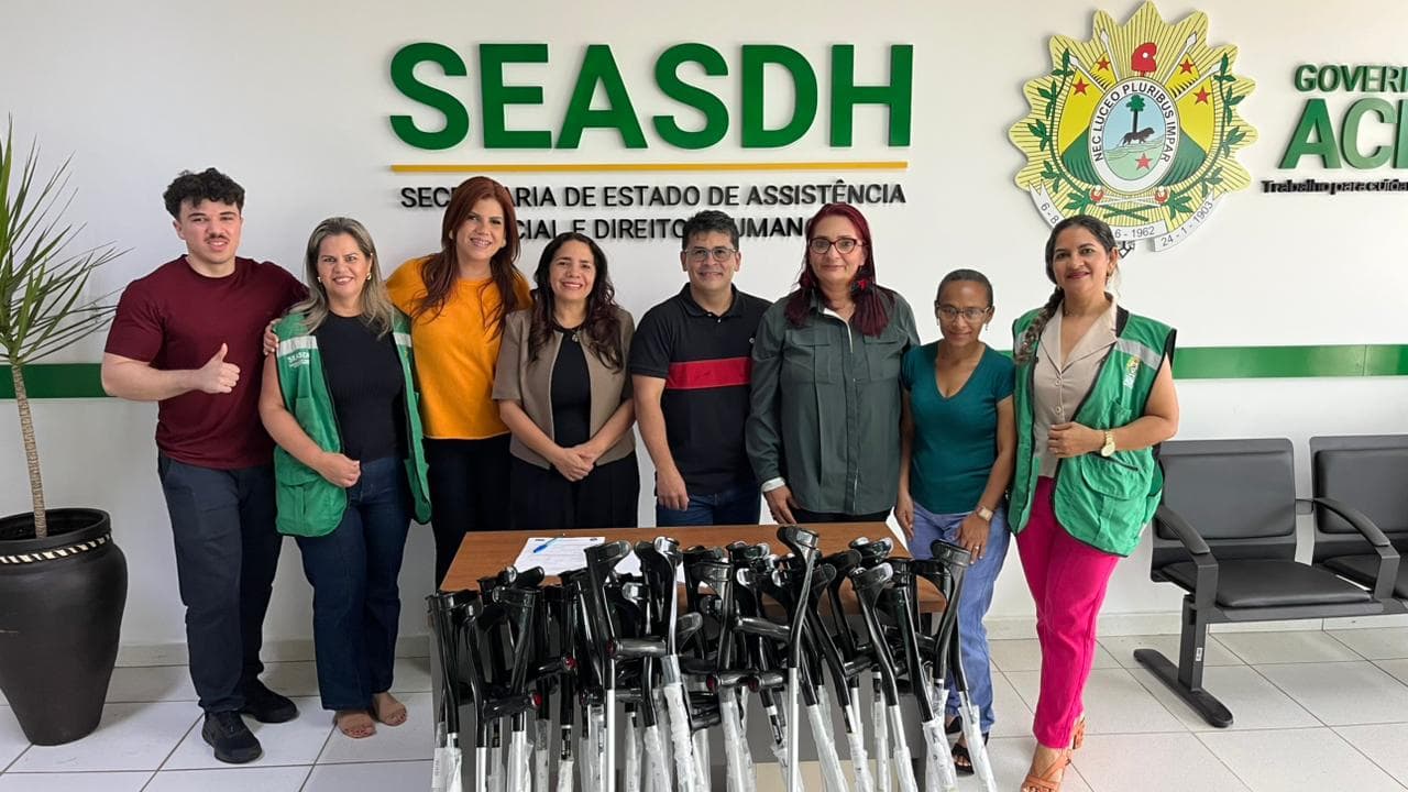 Assistência Social do Estado recebe doação de muletas e colchões para fortalecer atendimento à população em situação de vulnerabilidade
