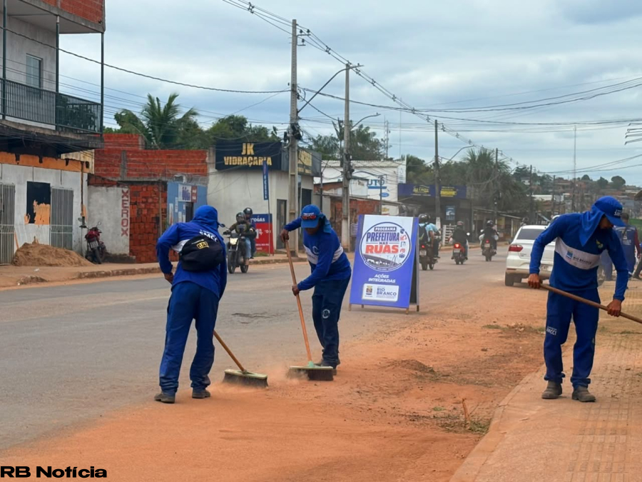 Prefeitura intensifica limpeza preventiva na Baixada da Sobral pelo programa “Prefeitura nas Ruas”