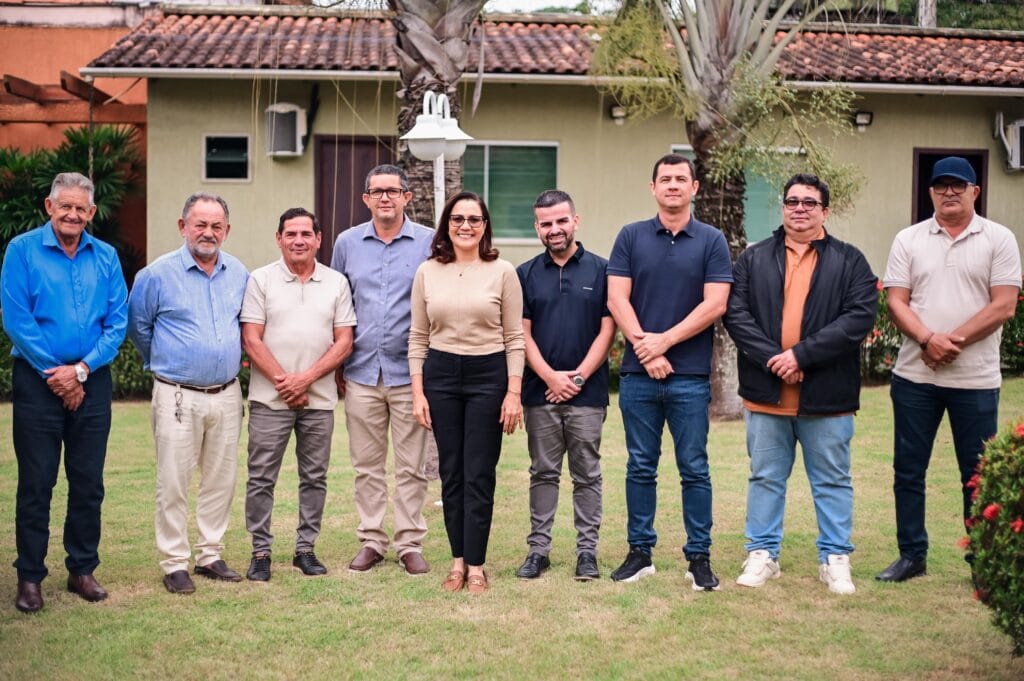 Governadora Mailza recebe gestores municipais para alinhar ações e investimentos no estado