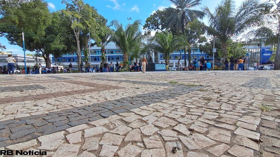 Justiça determina suspensão da greve da Educação Municipal e retorno de 100% dos servidores em Rio Branco