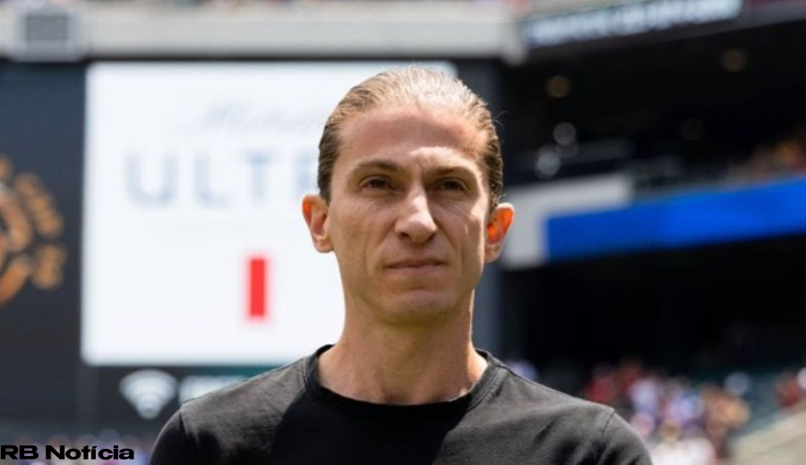Ex-Fla, Filipe Luís fecha com o Monaco para estreia como técnico na Europa