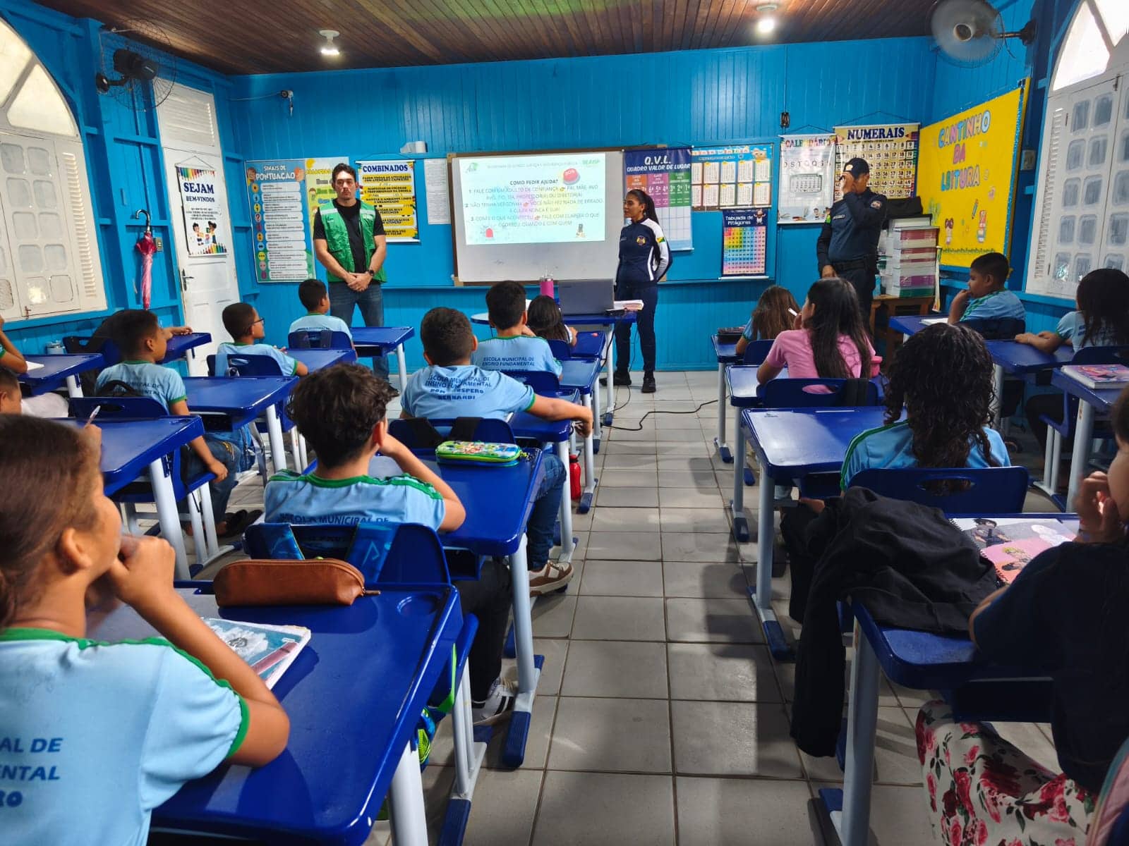 Projeto Pequenos Brilhantes chega a Manoel Urbano com ações de prevenção à violência contra crianças e adolescentes