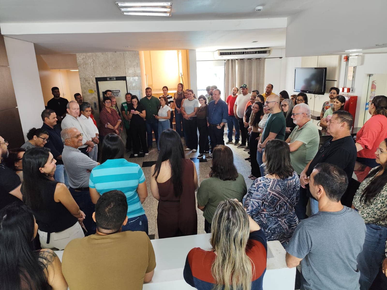 Secretaria de Governo intensifica diálogo com servidores estaduais e reforça unidade em visitas às secretarias