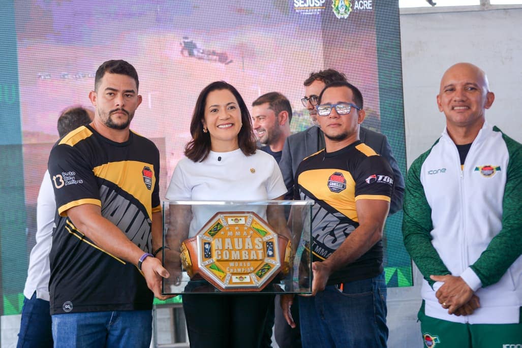 Durante agenda em Cruzeiro do Sul, governadora Mailza Assis recebe homenagem e destaca incentivo ao esporte