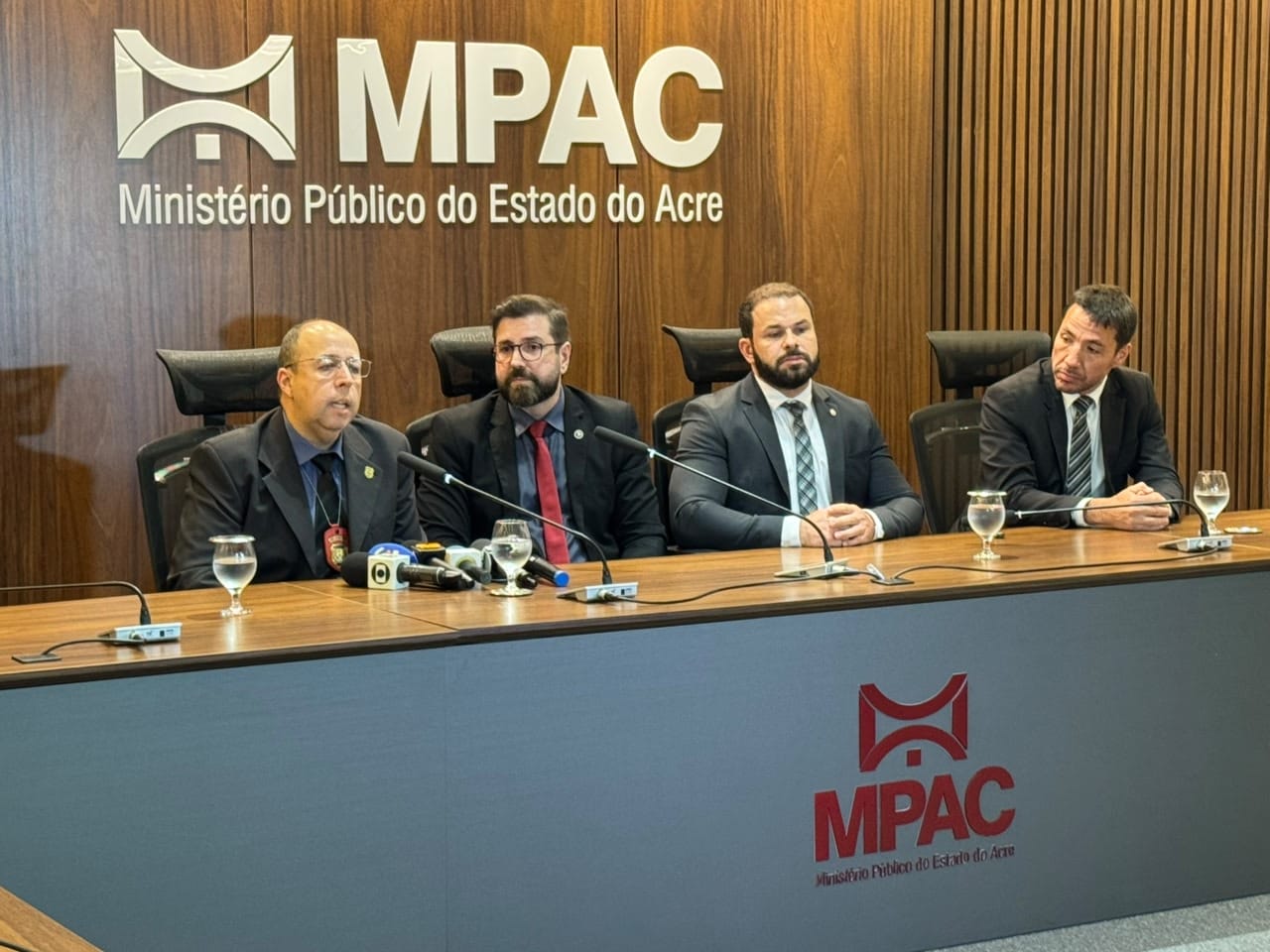 Polícia Civil do Acre e Ministério Público prendem 19 integrantes de organização criminosa durante Operação Convergência Nacional