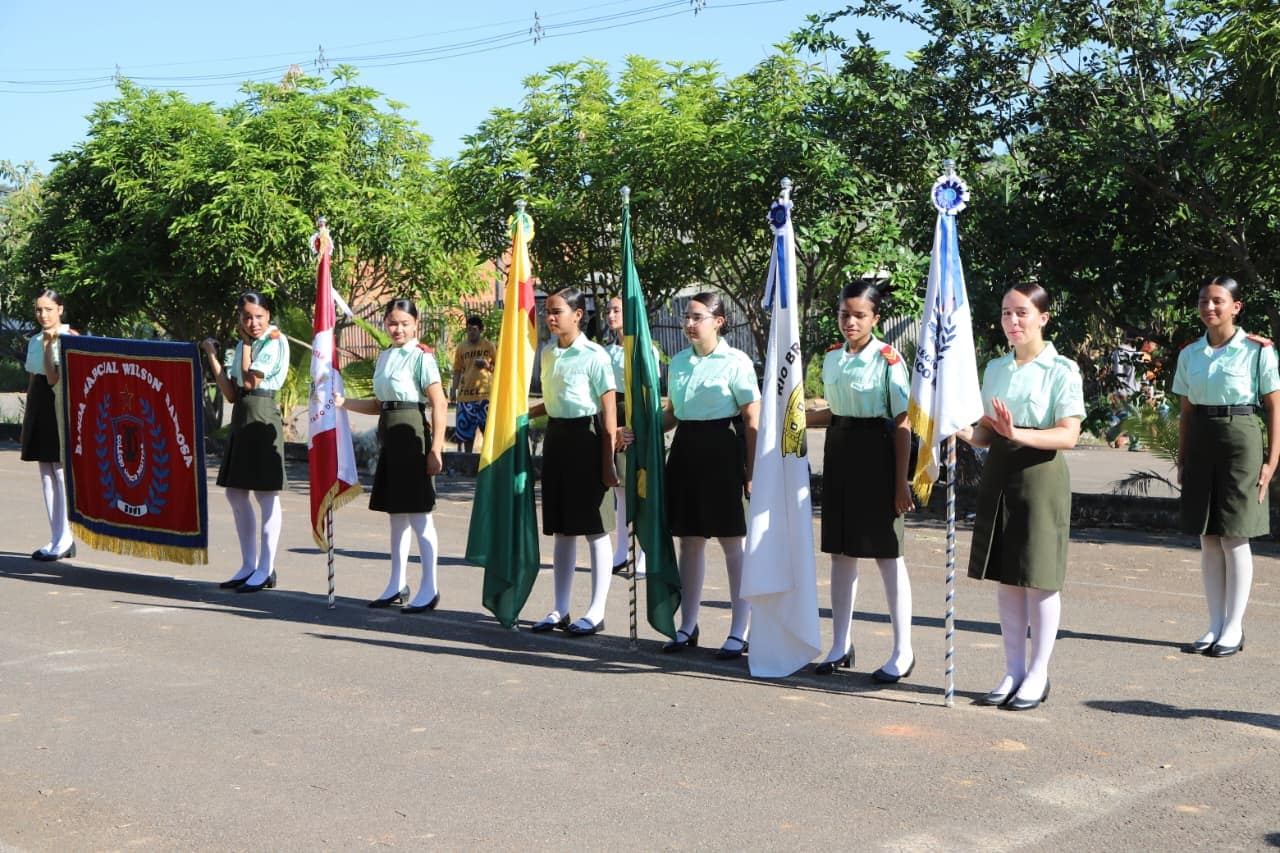 Escola Cívico-Militar Wilson Barbosa celebra os 64 anos do Acre com desfile e atividades que valorizam a história do estado