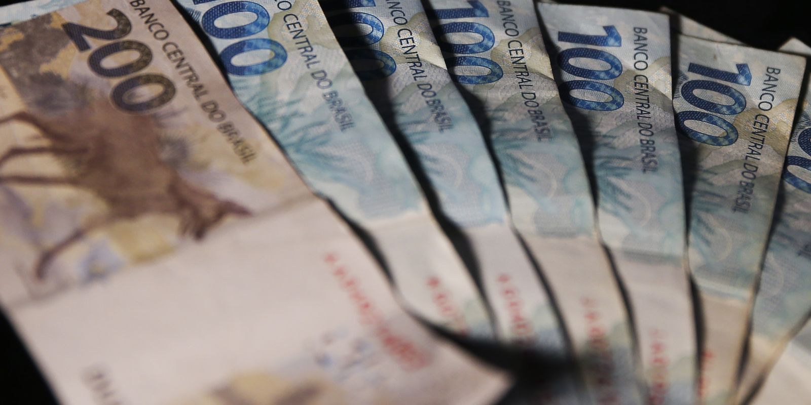 União paga R$ 834,8 milhões em dívidas de estados e municípios em maio