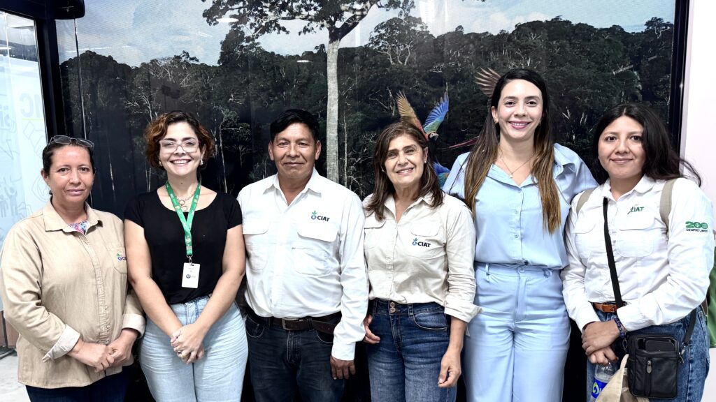 Acre fortalece intercâmbio e troca de conhecimento com a Bolívia sobre café sustentável, clima e floresta