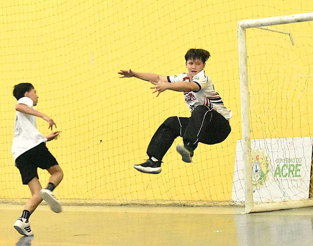 Jeac: Colégio Meta vence em dose dupla no handebol sub-17