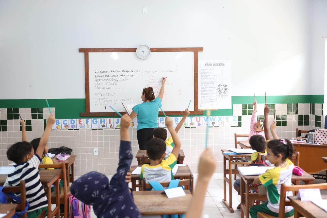Educação orienta candidatos sobre inscrições para a Prova Nacional Docente 2026