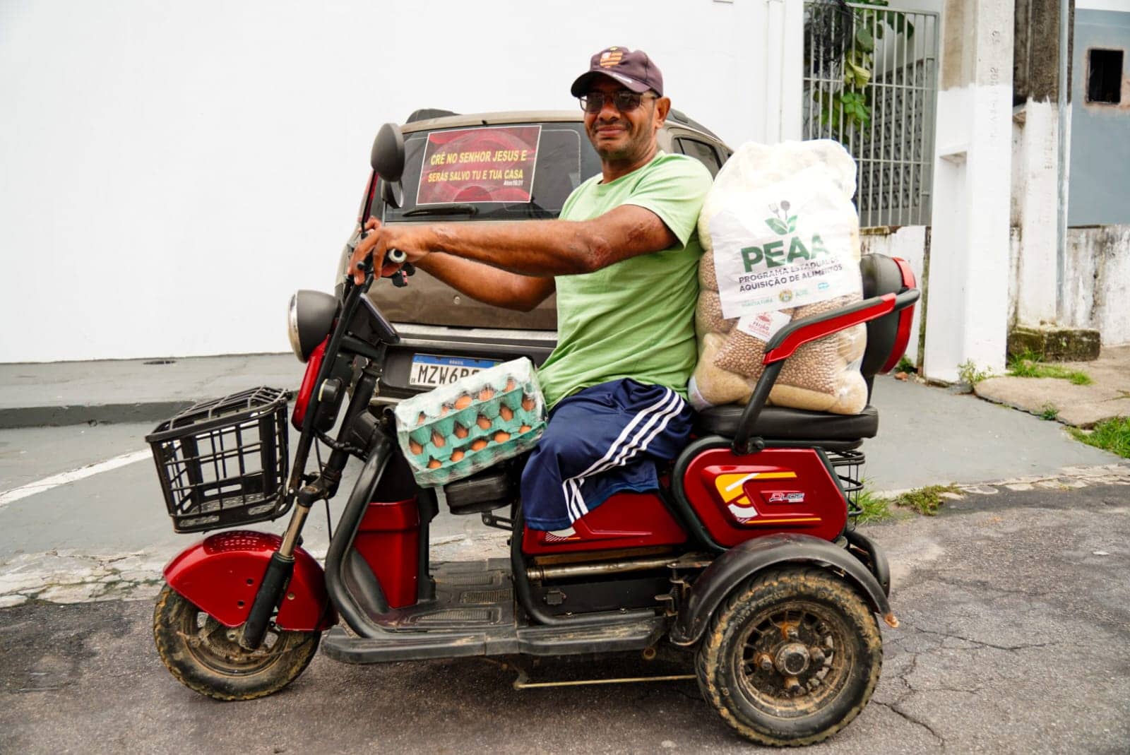 Governo do Acre contempla 200 famílias com kits alimentares em Cruzeiro do Sul